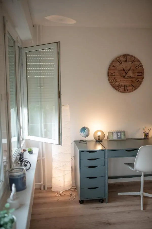 Apartment Espace 400 - Cosy, Lumineux, Vue Sur La Ville - Tv & Wifi Saint-Etienne