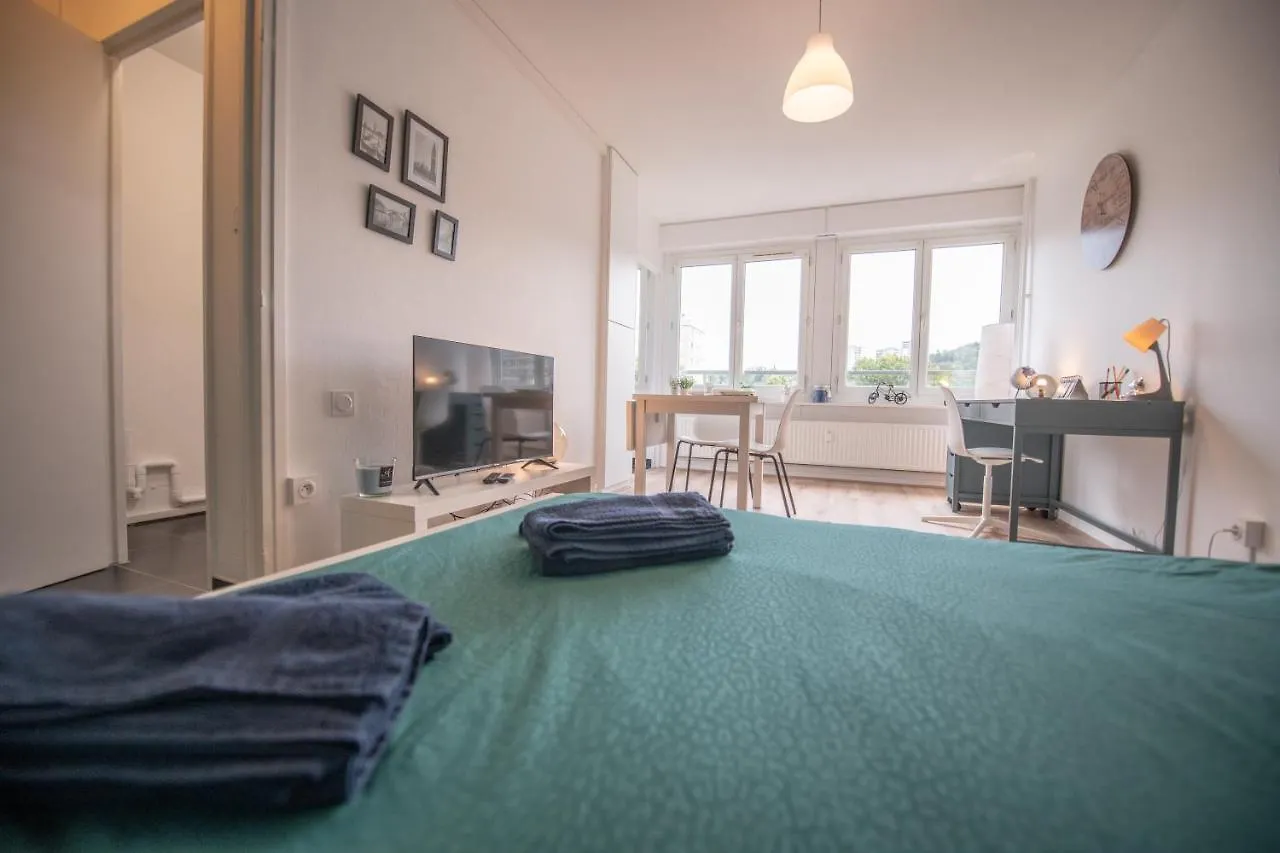 Apartment Espace 400 - Cosy, Lumineux, Vue Sur La Ville - Tv & Wifi Saint-Etienne  France