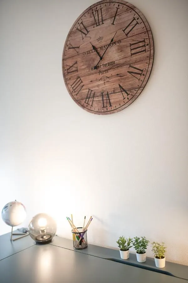 Espace 400 - Cosy, Lumineux, Vue Sur La Ville - Tv & Wifi Saint-Etienne  France
